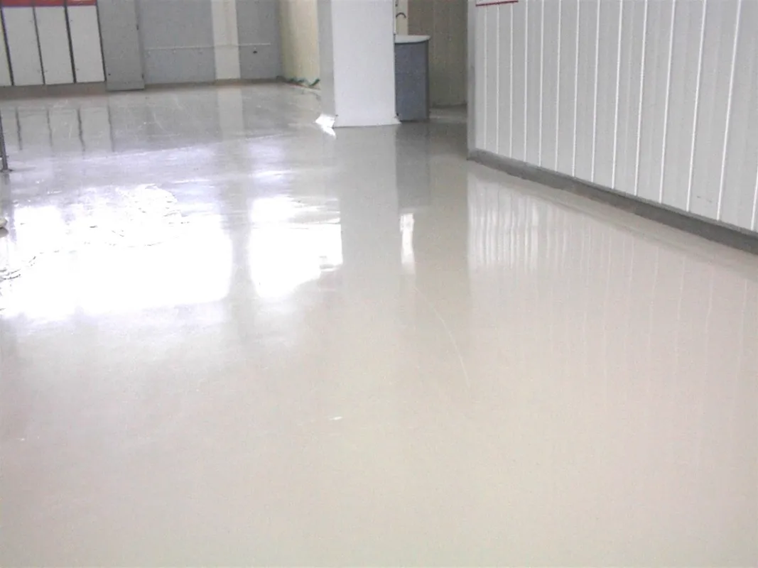 Εφαρμογή αυτοεπιπεδούμενης εποξειδική επίστρωση Domopox Floor – Βιοτεχνία Τροφίμων